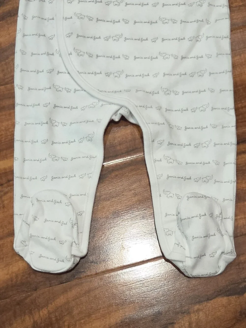 Janie and Jack NWT 6-9 Months Ivory Elephant Print Footed One-Piece